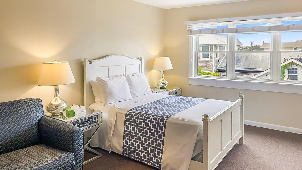Clegg'S Hotel Ocean Beach Екстериор снимка